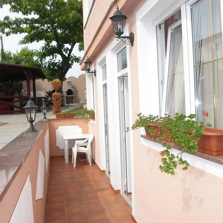 Stengl Apartment *