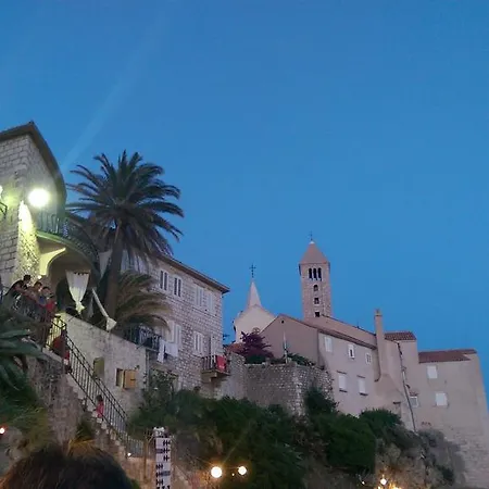 Stengl Lejlighed Barbat na Rabu