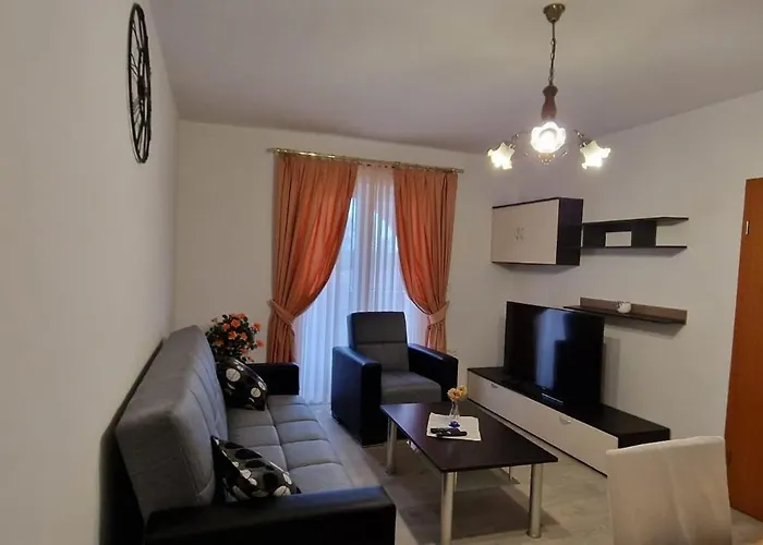 Stengl Apartment *
