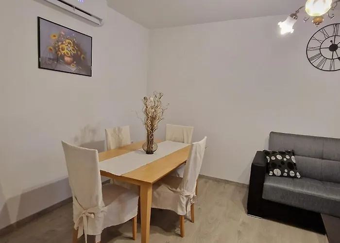 Stengl Apartment *