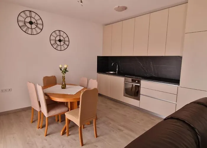 Stengl Lejlighed Barbat na Rabu