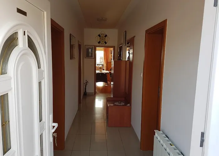 Stengl Apartment *